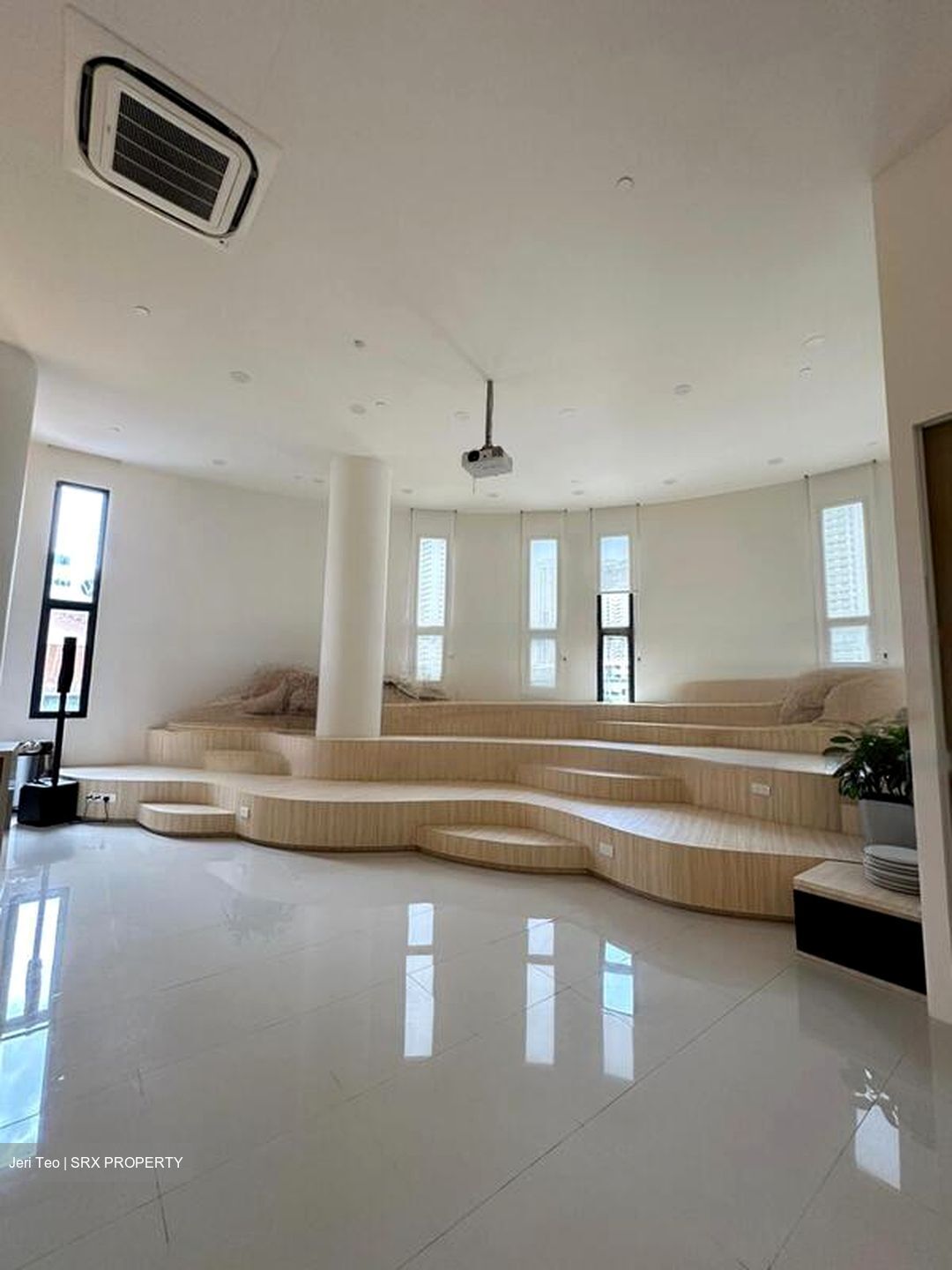 Alexandra Road (D3), Factory #454984031